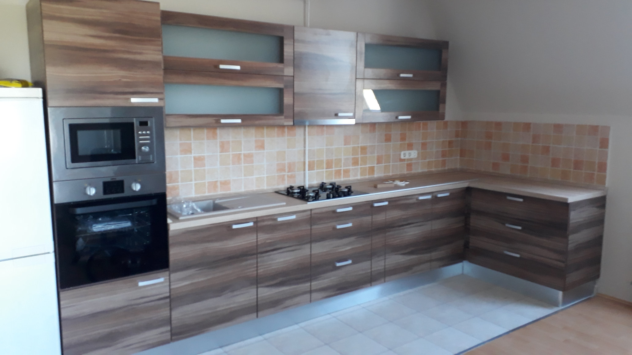 Még több konyhabútor